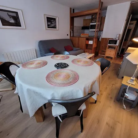 4 Personnes Equipe Wifi Lägenhet Bessans