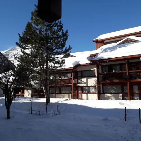 Apartment 4 Personnes Equipe Wifi Bessans